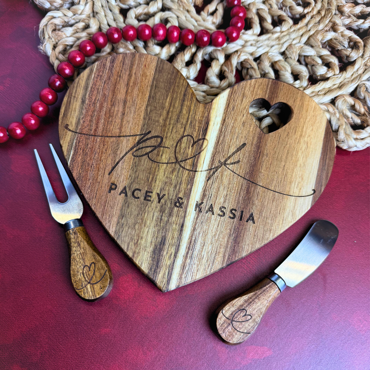 Personalized Heart-Shaped Charcuterie Board with Cheese Tools – Acacia Wood Valentine’s Day Gift for Couples