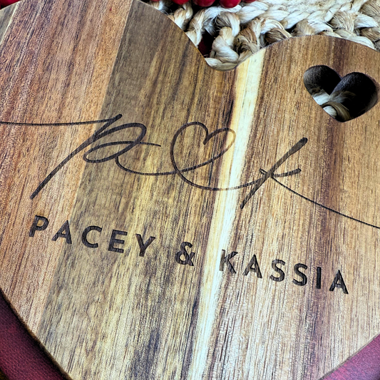 Personalized Heart-Shaped Charcuterie Board with Cheese Tools – Acacia Wood Valentine’s Day Gift for Couples